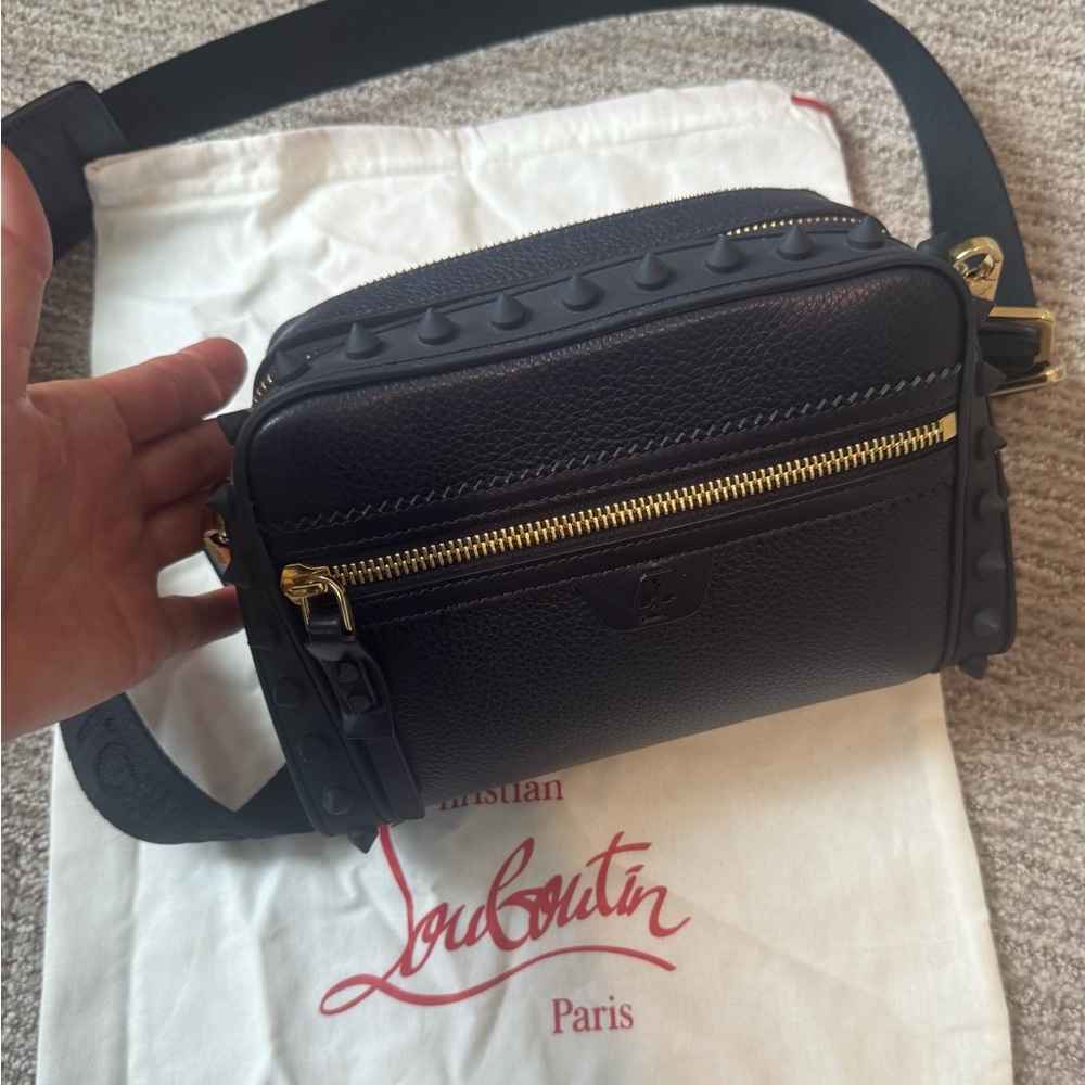 Christian Louboutin Loubitown Navy Crossbody Bag *like new*
❤️❤️❤️❤️ - Picture 8 of 8